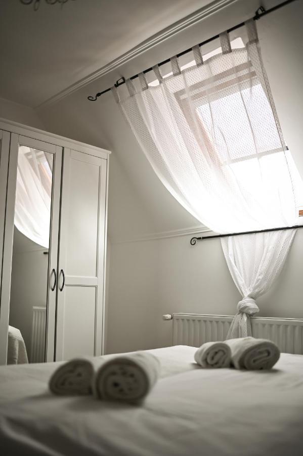 Bed and Breakfast Vasko Panzio Borpince à Tokaj Extérieur photo